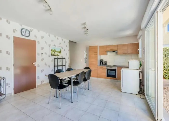 Fuer 5 Personen Und 1 Kind By Interhome Gagnieres